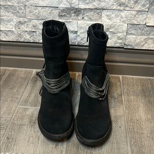 Bos & Co Black suede Ankle Boots  with double zipper closure, EUR 41